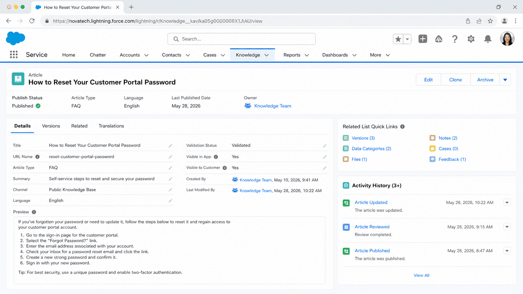 Knowledge Article on resetting a customer portal password with publish status, article type, channels, and revision history.